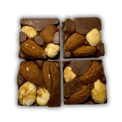 Bombom de Nuts Chocolate ao Leite Granel